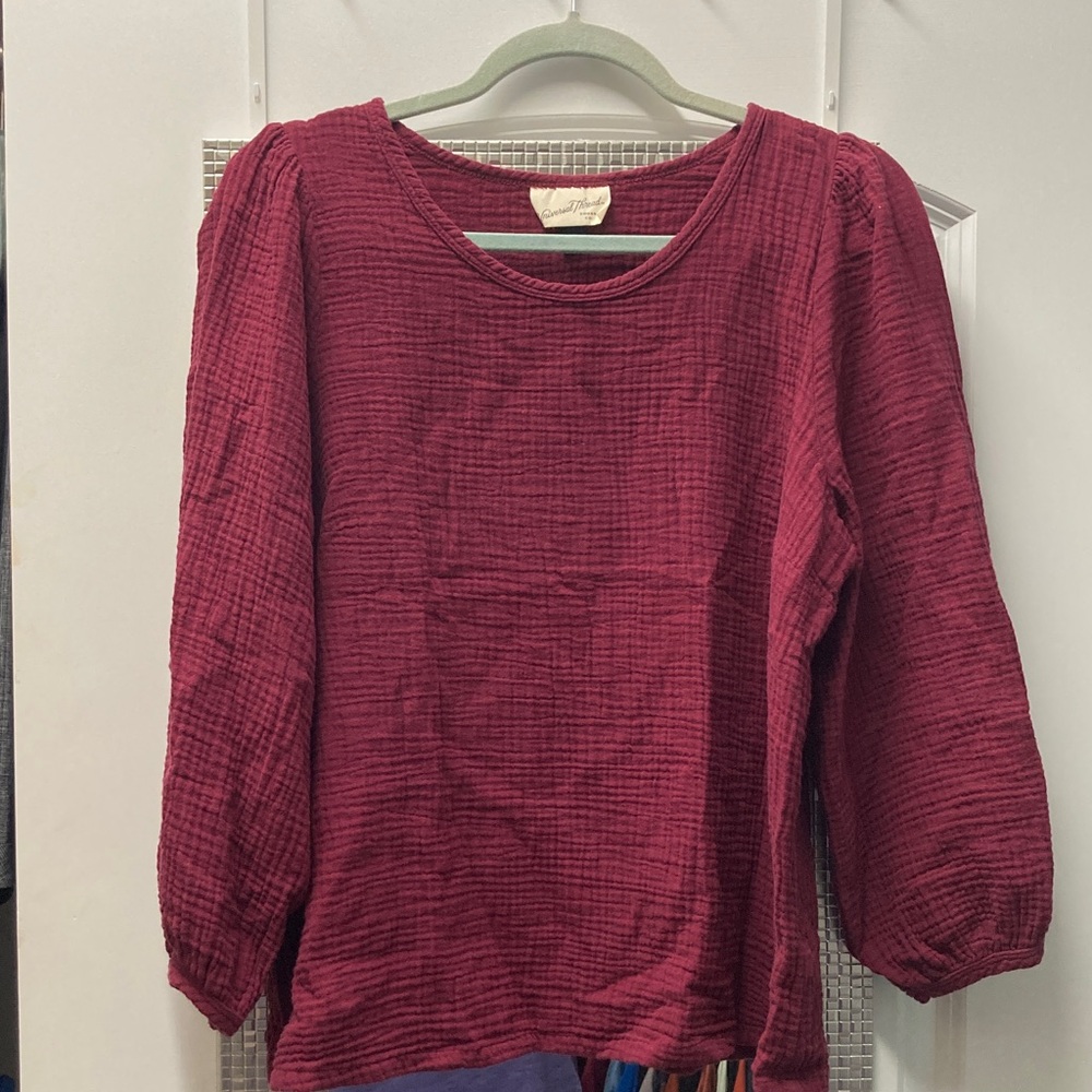 Universal Thread Textured Burgundy Blouse. Peasant style.  Sz L